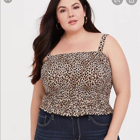 torrid Tops - ✨Host Pick✨ Torrid LEOPARD SMOCKED CROP CAMI